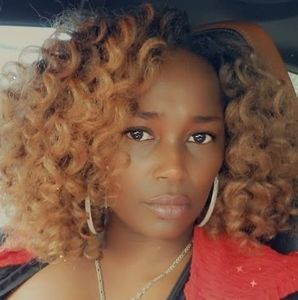 Meet your Posher, Leigh tiffany